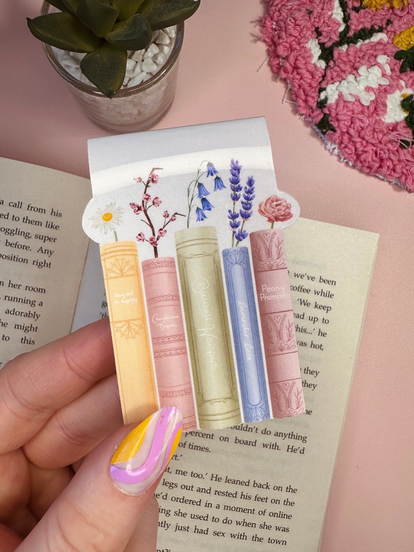 'Grow knowledge' magnetic bookmark