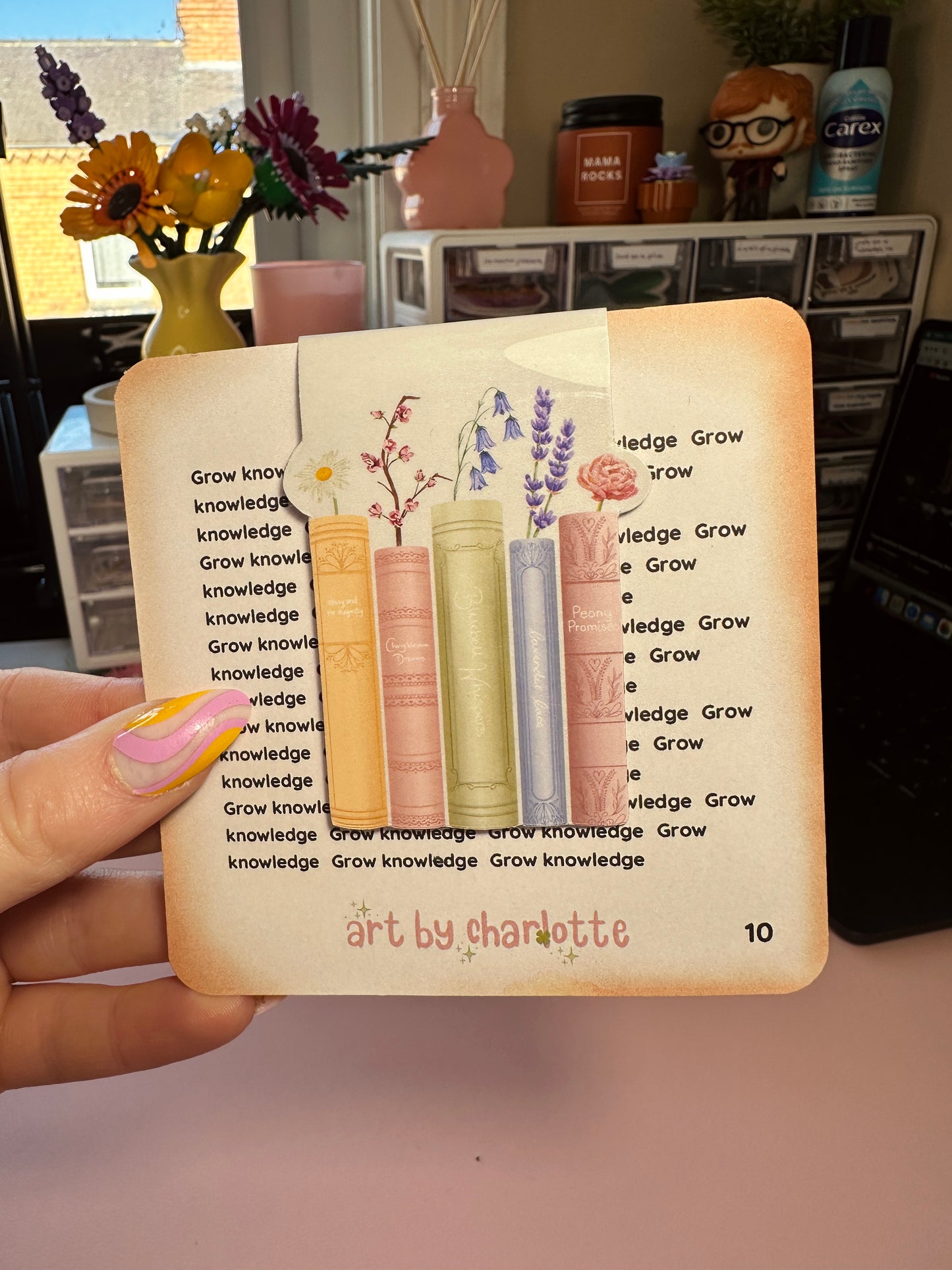 'Grow knowledge' magnetic bookmark