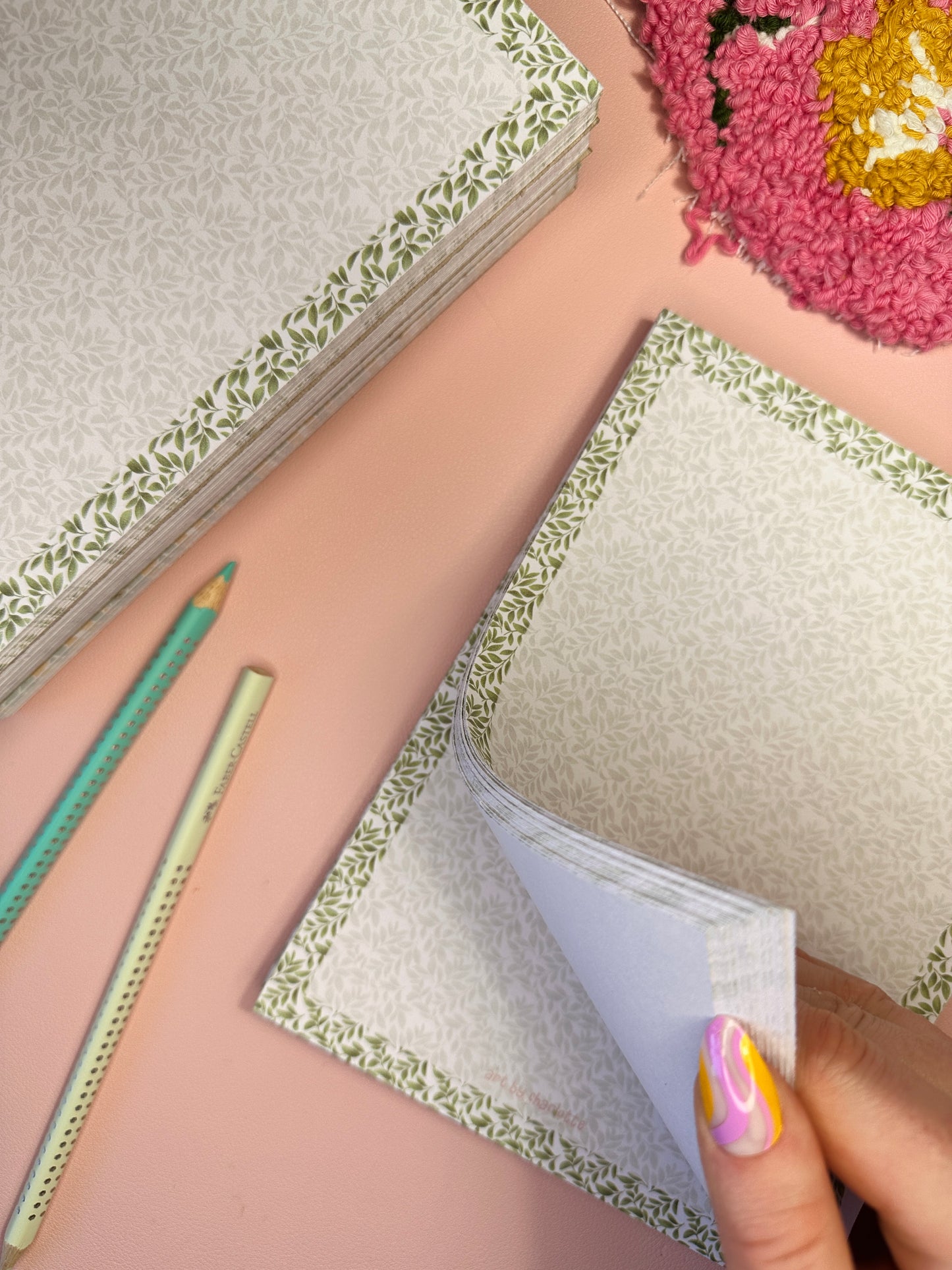 'Leaf your notes here' memo pads