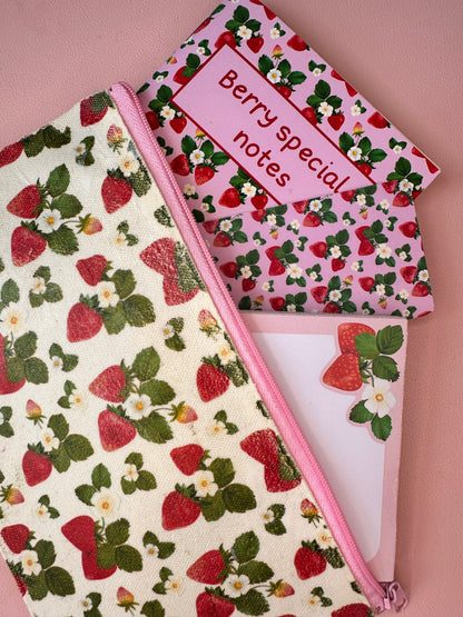 'Berry Special' Zip pouch - Grade B