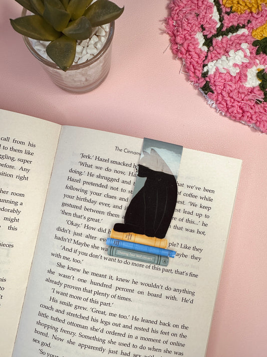 'If I fit I sit' magnetic bookmark