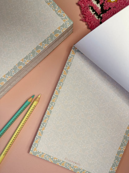 'Heart pattern' memo pad