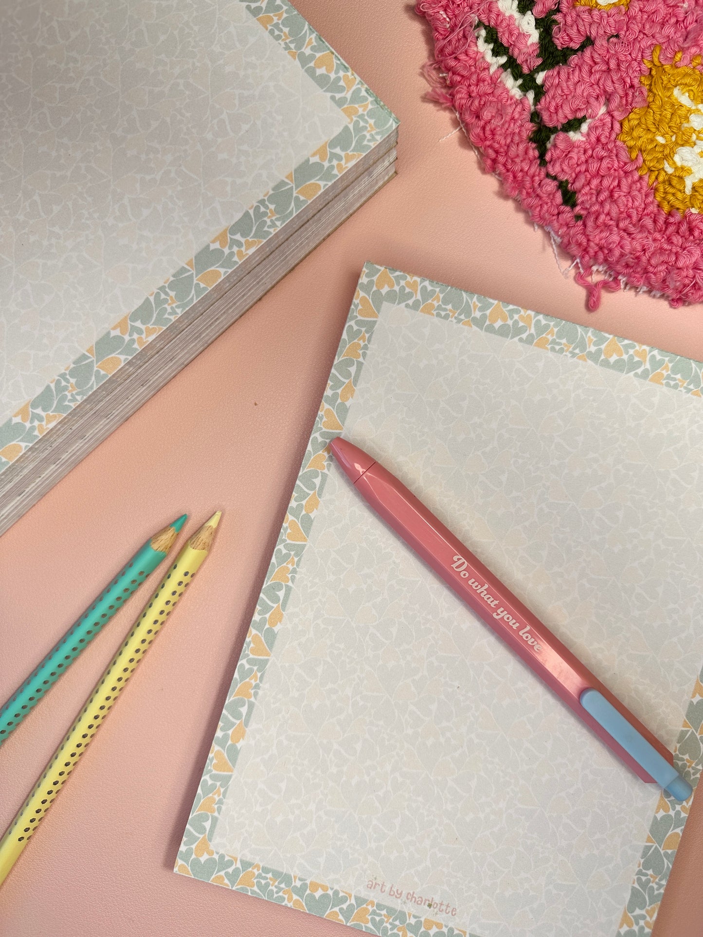 'Heart pattern' memo pad